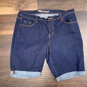 Old Navy Blue Jean shorts size 14